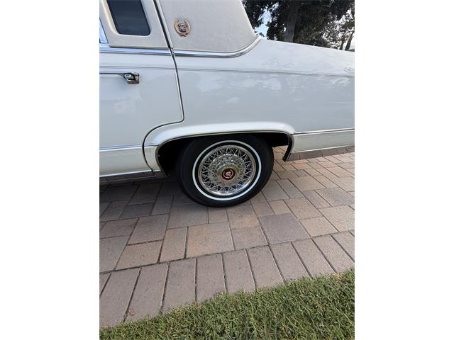 1990 Cadillac Brougham d'Elegance (CC-2113398) for sale in Glendale , California
