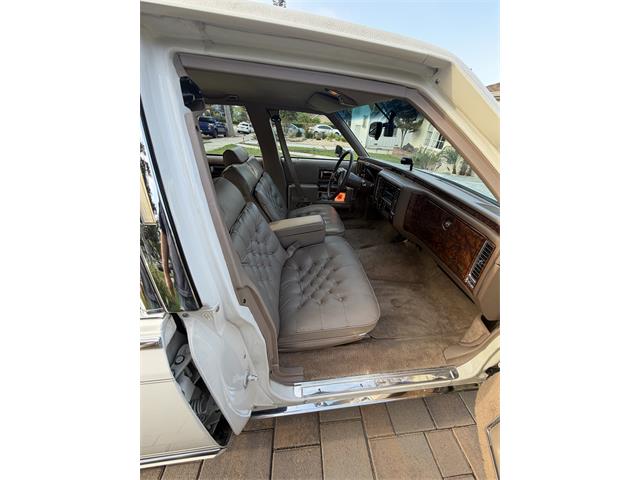 1990 Cadillac Brougham d'Elegance (CC-2113398) for sale in Glendale , California