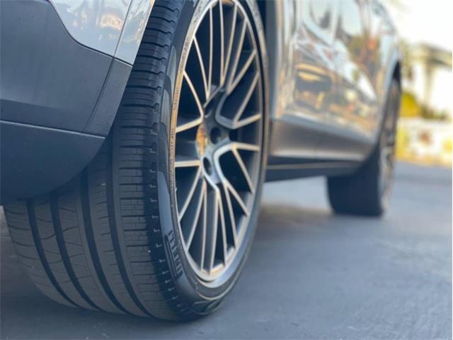 2019 Porsche Cayenne (CC-2113452) for sale in Glendale, California