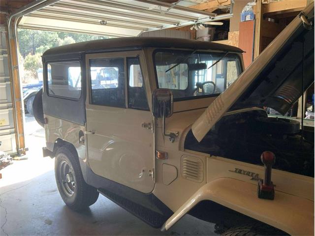 1968 Toyota Land Cruiser FJ40 (CC-2113460) for sale in Glendale, California