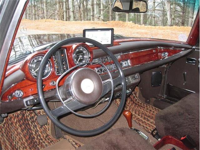 1969 Mercedes-Benz 280SE (CC-2113463) for sale in Glendale, California