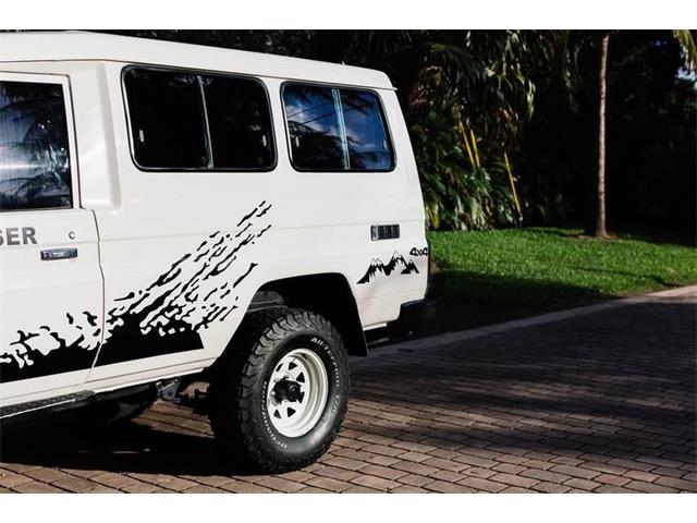 1992 Toyota Land Cruiser (CC-2113491) for sale in Glendale, California