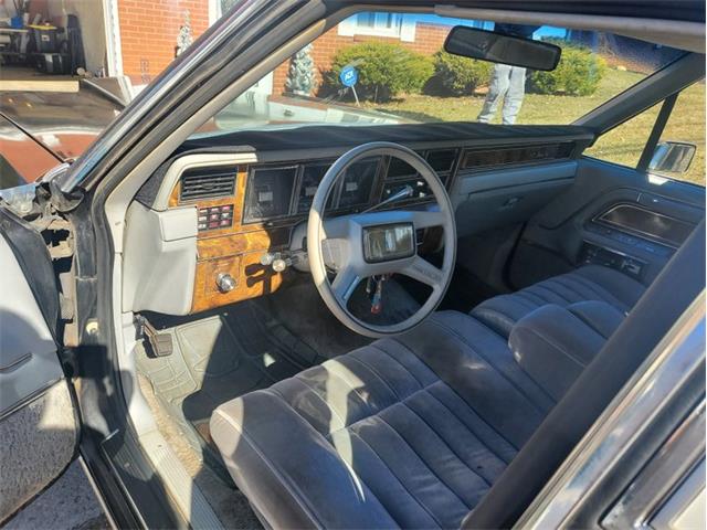1984 Lincoln Town Car (CC-2113582) for sale in Glendale, California