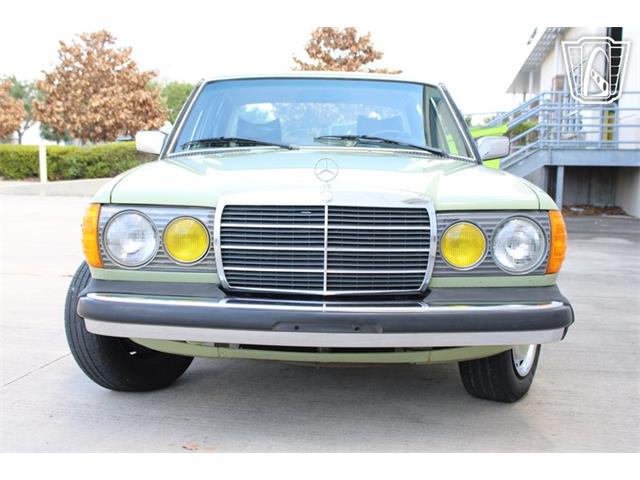 1977 Mercedes-Benz 240D (CC-2113604) for sale in Houston, Texas