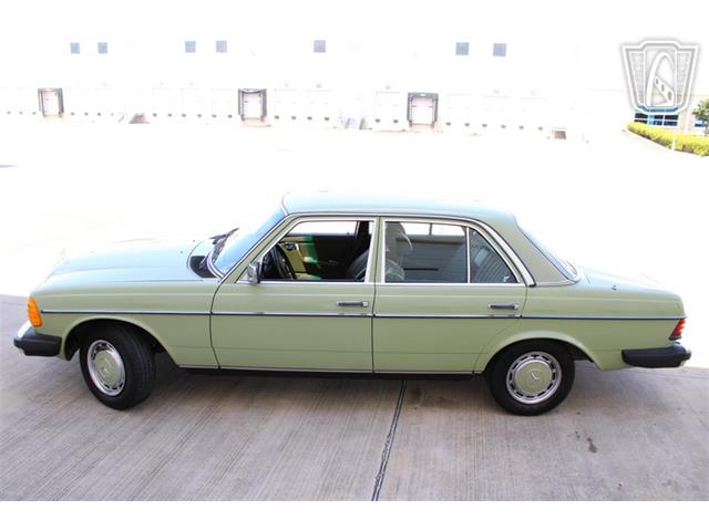 1977 Mercedes-Benz 240D (CC-2113604) for sale in Houston, Texas