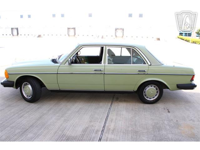 1977 Mercedes-Benz 240D (CC-2113604) for sale in Houston, Texas