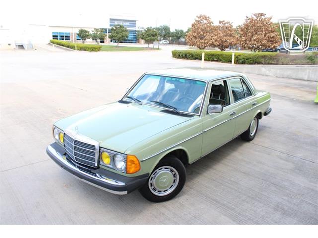 1977 Mercedes-Benz 240D (CC-2113604) for sale in Houston, Texas