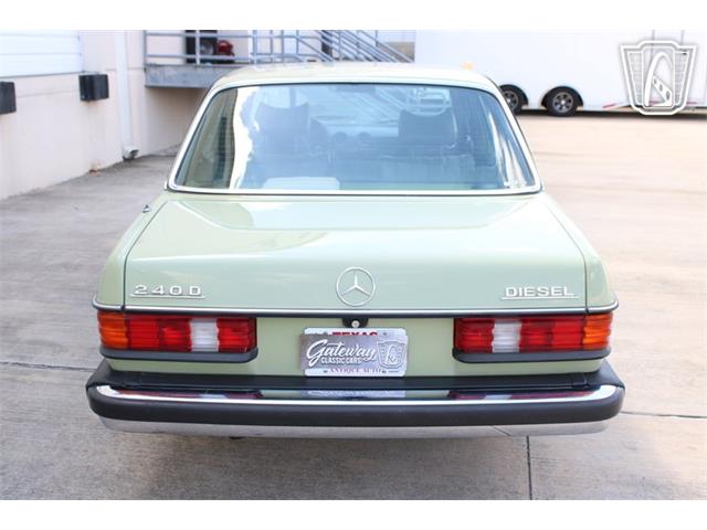 1977 Mercedes-Benz 240D (CC-2113604) for sale in Houston, Texas