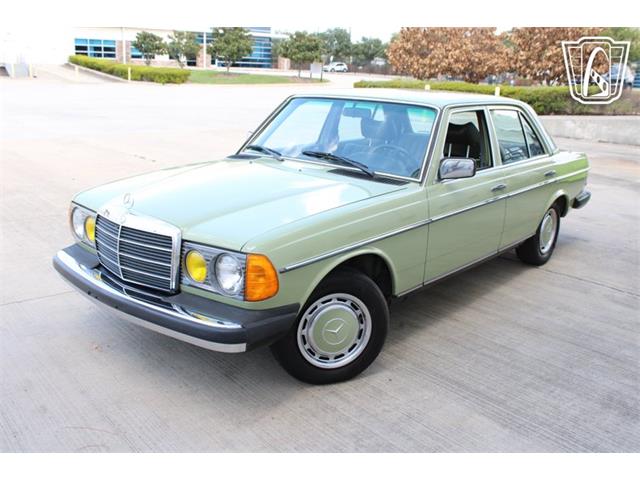 1977 Mercedes-Benz 240D (CC-2113604) for sale in Houston, Texas