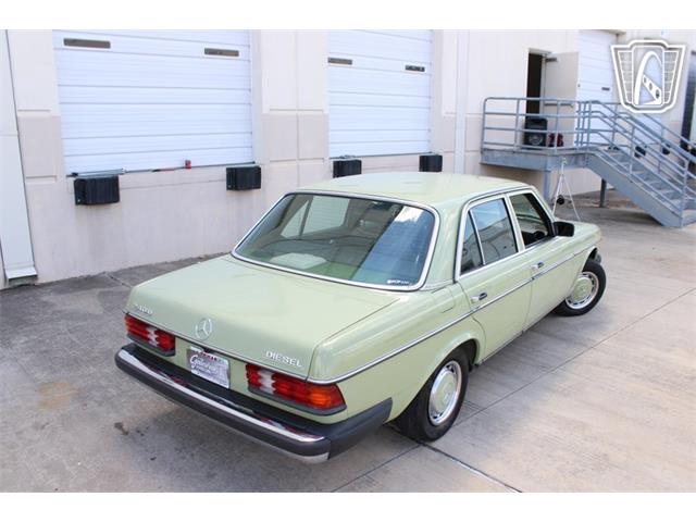 1977 Mercedes-Benz 240D (CC-2113604) for sale in Houston, Texas