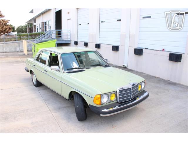 1977 Mercedes-Benz 240D (CC-2113604) for sale in Houston, Texas