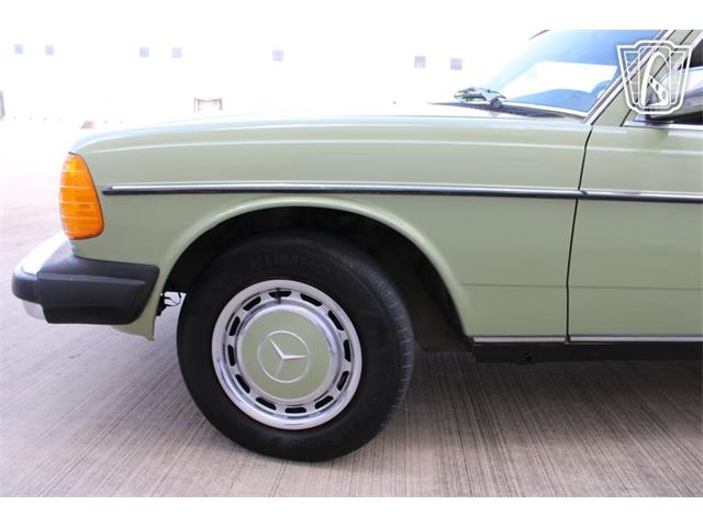 1977 Mercedes-Benz 240D (CC-2113604) for sale in Houston, Texas