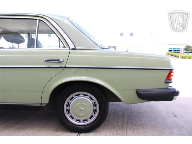 1977 Mercedes-Benz 240D (CC-2113604) for sale in Houston, Texas