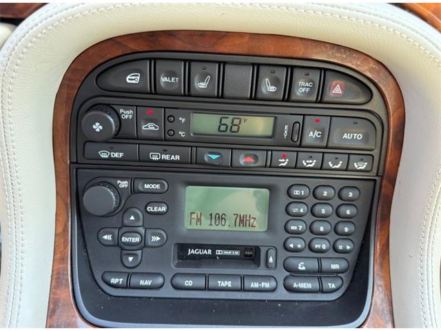 2000 Jaguar XJ8 (CC-2113978) for sale in Greensboro, North Carolina