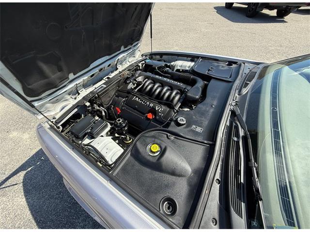 2000 Jaguar XJ8 (CC-2113978) for sale in Greensboro, North Carolina