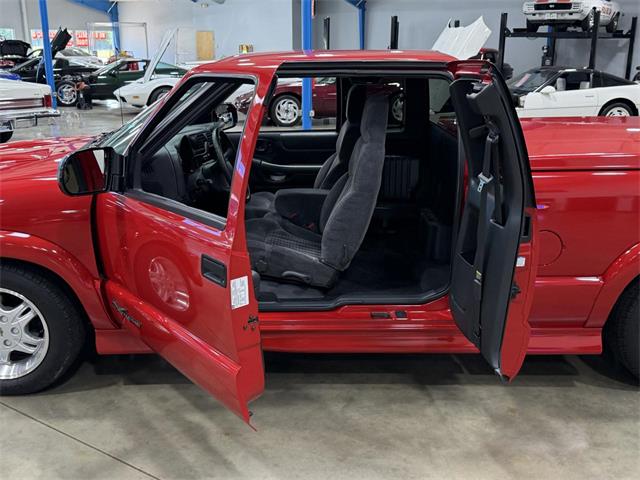 2001 Chevrolet S10 (CC-2114061) for sale in Salem, Ohio