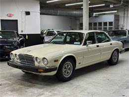 1987 Jaguar XJ (CC-2114074) for sale in Huntington Station, New York