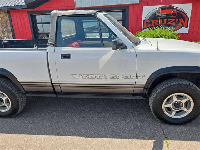 1989 Dodge Dakota (CC-2114159) for sale in Spirit Lake, Iowa