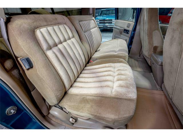 1993 Chevrolet Suburban (CC-2114232) for sale in sherman, Texas