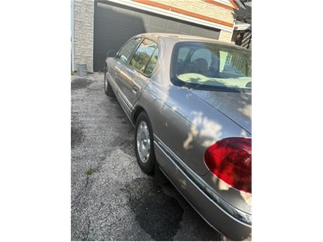 2000 Lincoln Continental (CC-2114241) for sale in Lombard, Illinois