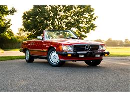 1987 Mercedes-Benz 560SL (CC-2114260) for sale in Southampton, New York