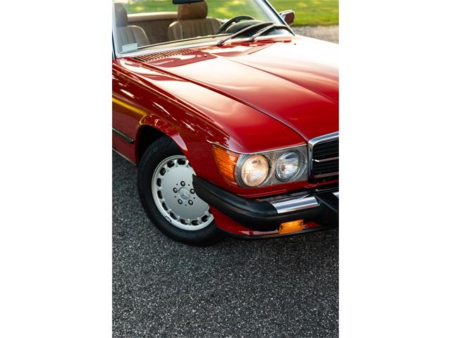 1987 Mercedes-Benz 560SL (CC-2114260) for sale in Southampton, New York