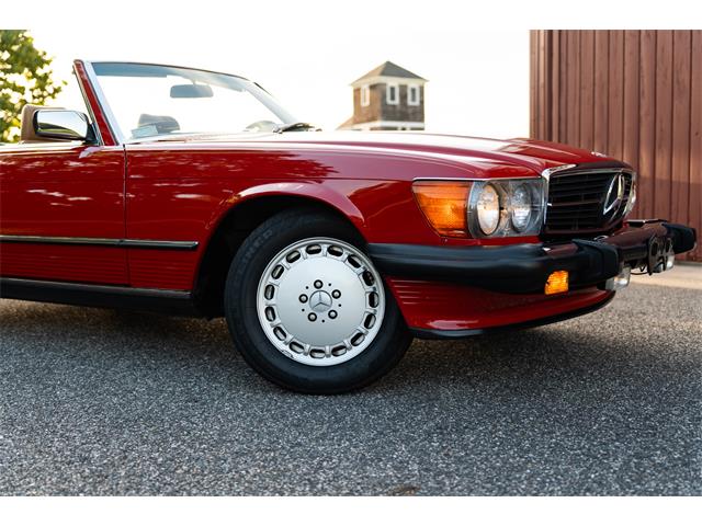 1987 Mercedes-Benz 560SL (CC-2114260) for sale in Southampton, New York