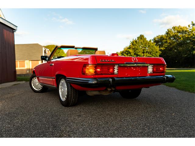 1987 Mercedes-Benz 560SL (CC-2114260) for sale in Southampton, New York