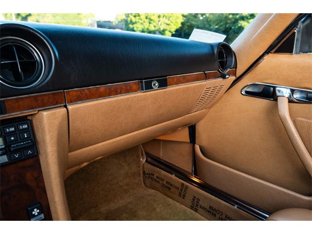 1987 Mercedes-Benz 560SL (CC-2114260) for sale in Southampton, New York
