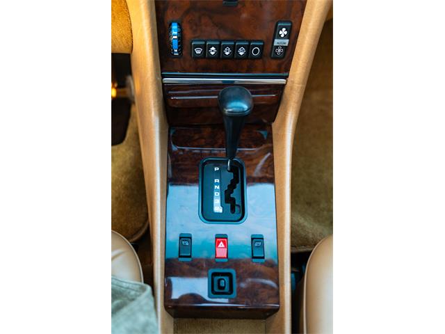 1987 Mercedes-Benz 560SL (CC-2114260) for sale in Southampton, New York