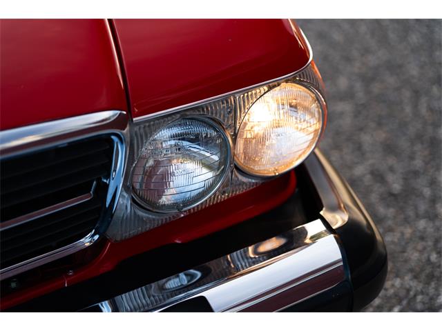 1987 Mercedes-Benz 560SL (CC-2114260) for sale in Southampton, New York