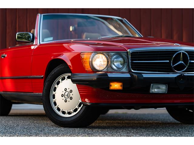 1987 Mercedes-Benz 560SL (CC-2114260) for sale in Southampton, New York