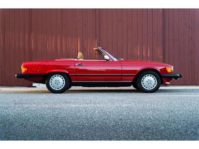 1987 Mercedes-Benz 560SL (CC-2114260) for sale in Southampton, New York