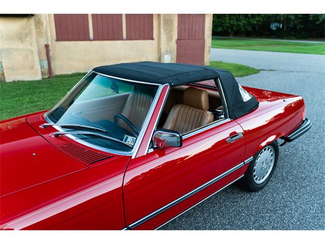 1987 Mercedes-Benz 560SL (CC-2114260) for sale in Southampton, New York