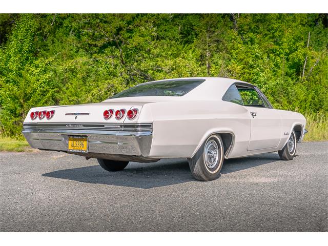 1965 Chevrolet Impala SS (CC-2114263) for sale in Fredericksburg, Virginia
