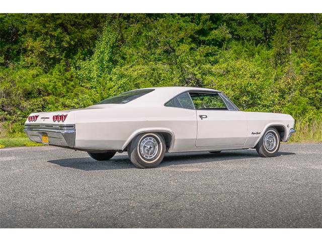 1965 Chevrolet Impala SS (CC-2114263) for sale in Fredericksburg, Virginia