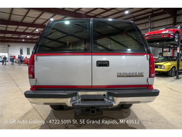 1993 Chevrolet Suburban (CC-2114291) for sale in Kentwood, Michigan