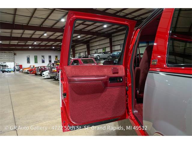 1993 Chevrolet Suburban (CC-2114291) for sale in Kentwood, Michigan