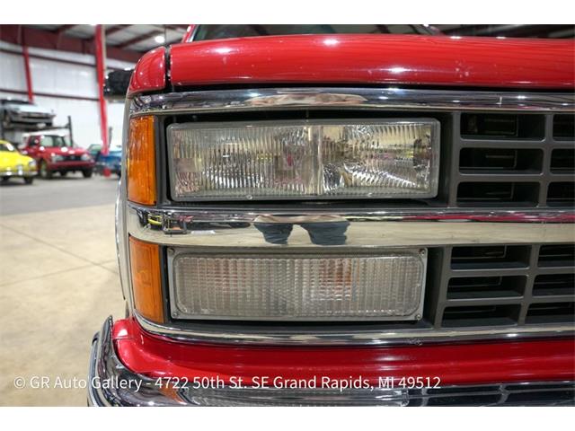 1993 Chevrolet Suburban (CC-2114291) for sale in Kentwood, Michigan