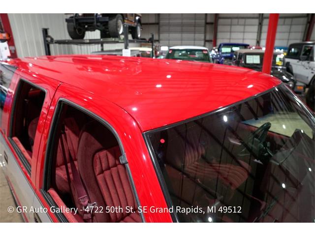 1993 Chevrolet Suburban (CC-2114291) for sale in Kentwood, Michigan
