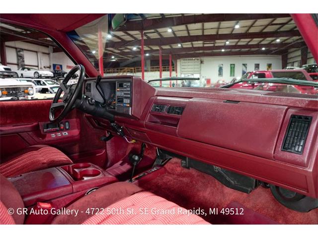 1993 Chevrolet Suburban (CC-2114291) for sale in Kentwood, Michigan