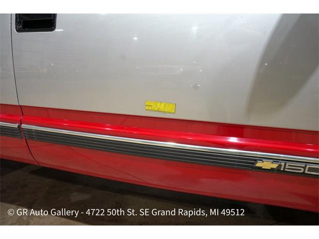 1993 Chevrolet Suburban (CC-2114291) for sale in Kentwood, Michigan
