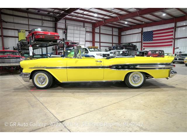 1957 Pontiac Star Chief (CC-2114295) for sale in Kentwood, Michigan
