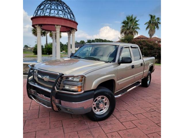 2004 Chevrolet Silverado (CC-2114333) for sale in Cadillac, Michigan