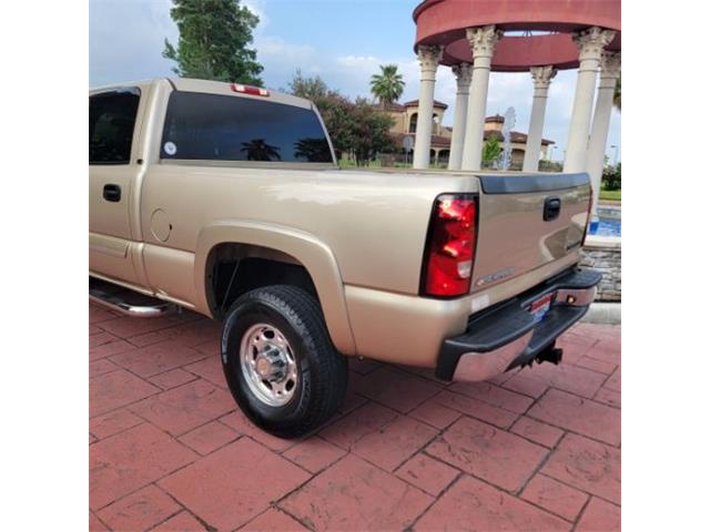 2004 Chevrolet Silverado (CC-2114333) for sale in Cadillac, Michigan