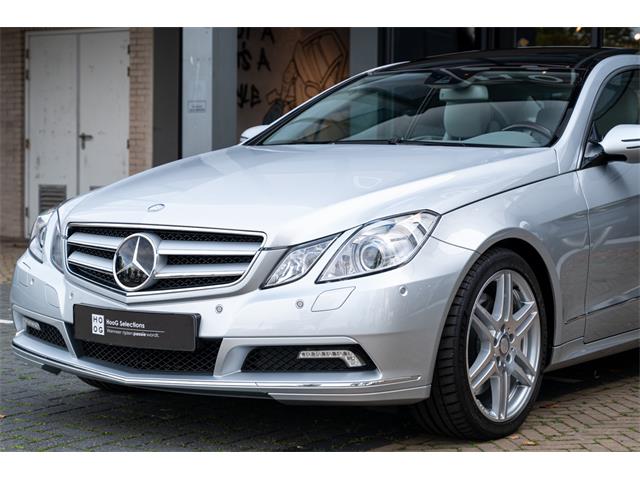 2009 Mercedes-Benz E500 (CC-2114650) for sale in Katwijk, Netherlands