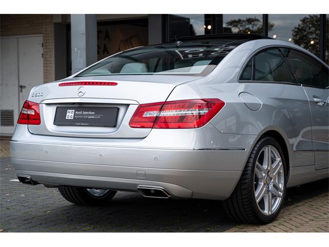 2009 Mercedes-Benz E500 (CC-2114650) for sale in Katwijk, Netherlands
