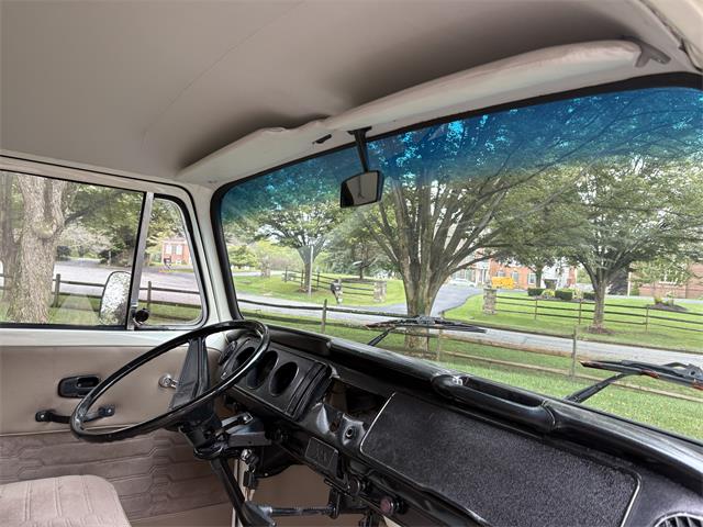 1992 Volkswagen Type 2 Weekender (CC-2114849) for sale in Gaithersburg, Maryland
