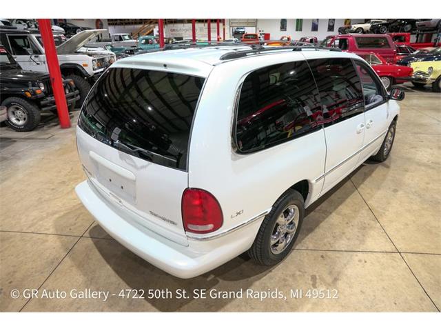 1997 Chrysler Town & Country (CC-2114889) for sale in Kentwood, Michigan