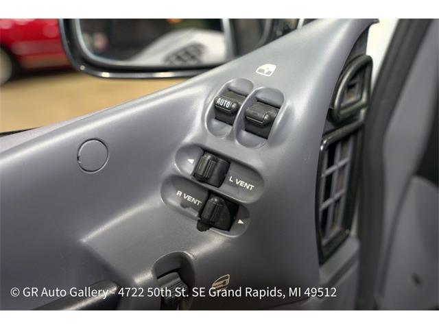 1997 Chrysler Town & Country (CC-2114889) for sale in Kentwood, Michigan